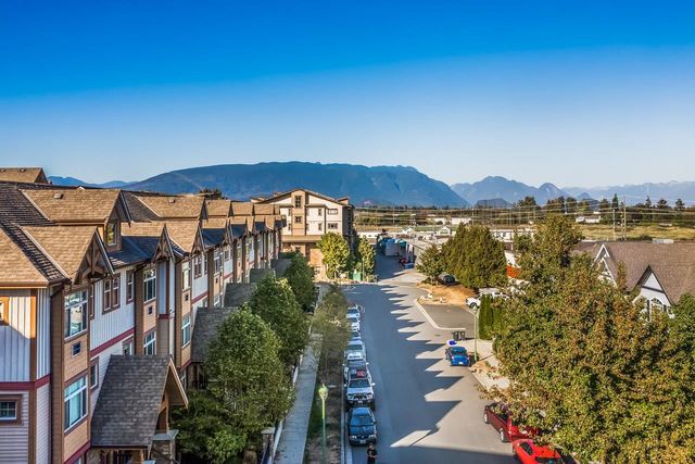 73b6c4ff3a6b7ac1666c4f256c03c8dd7472fa4f at 310 - 12525 190a Street