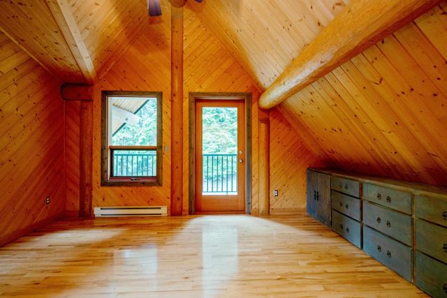 81348a9427ea1562a83d3609da08f198e1602115 at 10402 Shaw Street