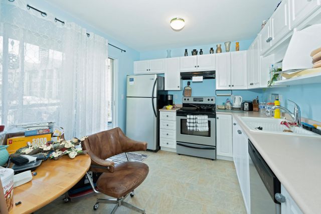 9f8ea8c945b5d5fdc13672b21ca7d950c5e9bd23 at 204 - 7554 Briskham Street 9f8ea8c945b5d5fdc13672b21ca7d950c5e9bd23 at 204 - 7554 Briskham Street