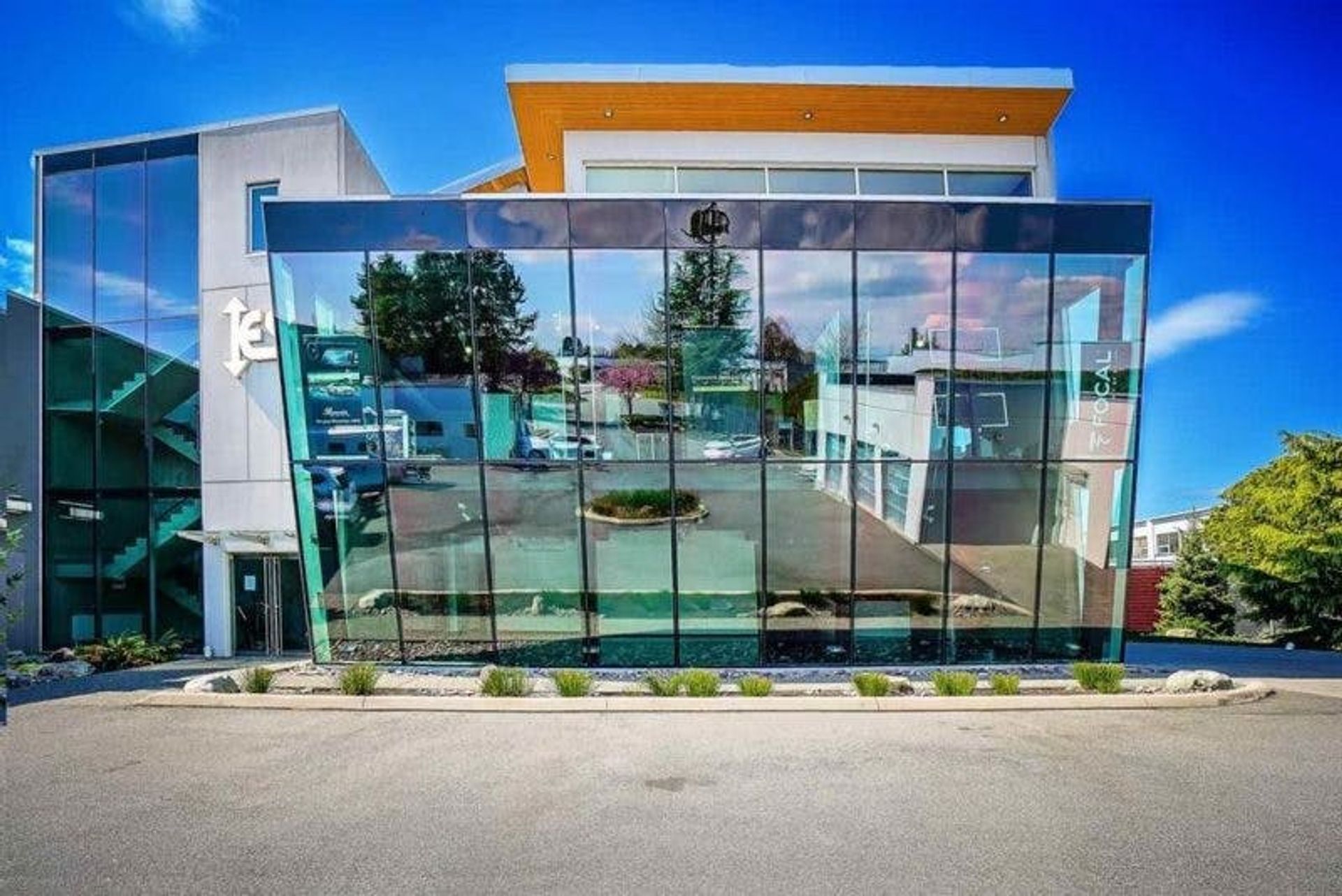 3 - 11420 Blacksmith Place photo number 1 3 - 11420 Blacksmith Place photo number 1