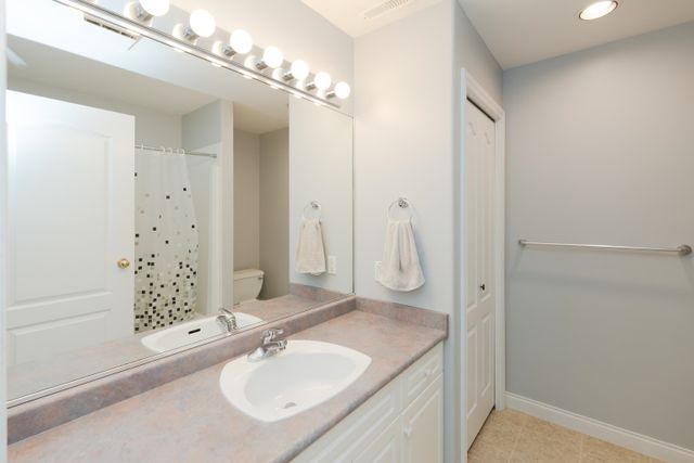 3b9cd80f44fb40a9bd7a7b553fb6dd92a5b66494 at 170 Strong Road