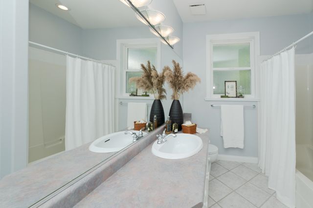 6385333a6a776f52c440e4b07c807c53c49d3b4c at 170 Strong Road