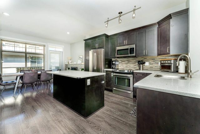 52928fd56bc6c4aa46c9d81b9e653a889c17e269 at 133 - 19525 73 Avenue