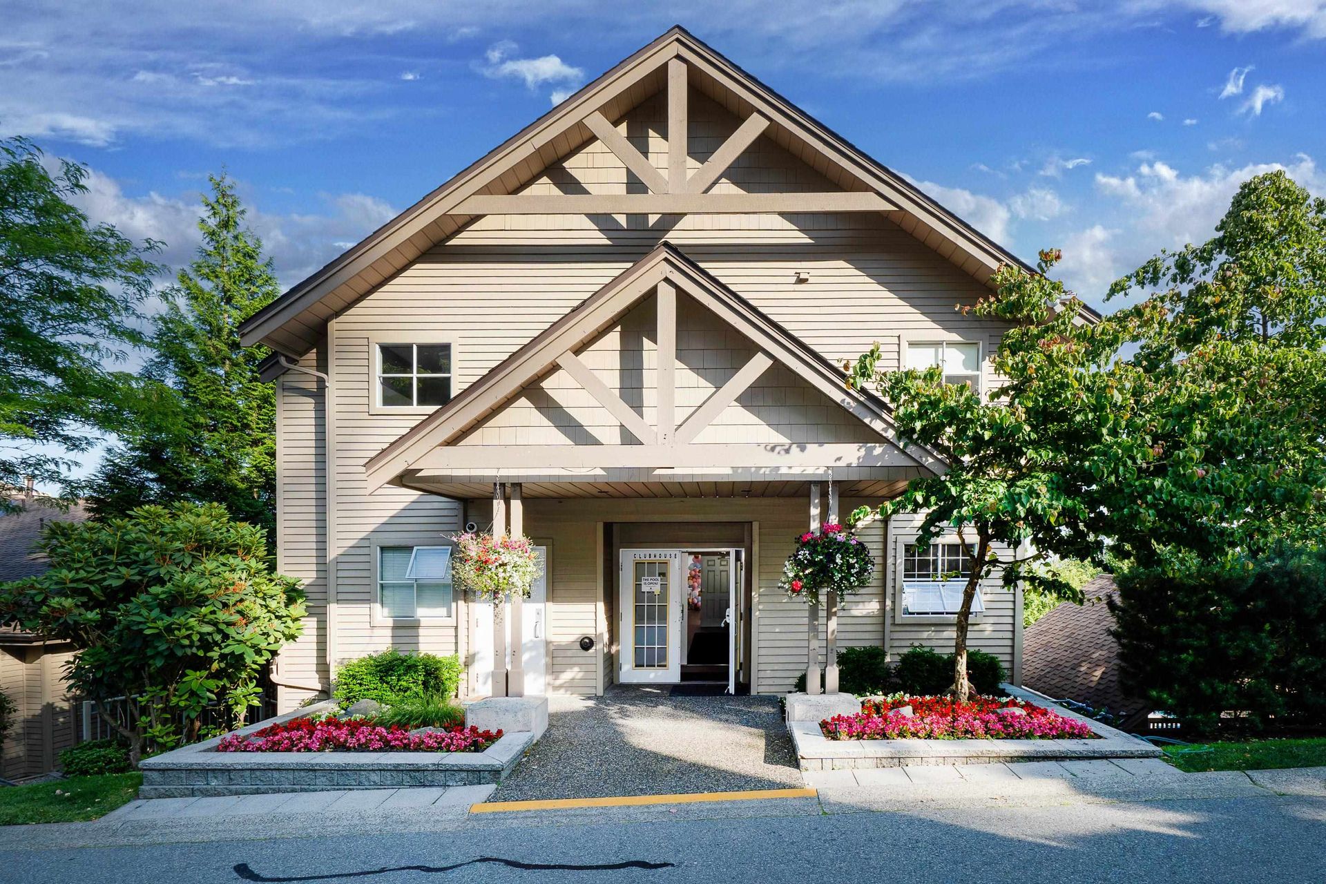 39 - 2979 Panorama Drive