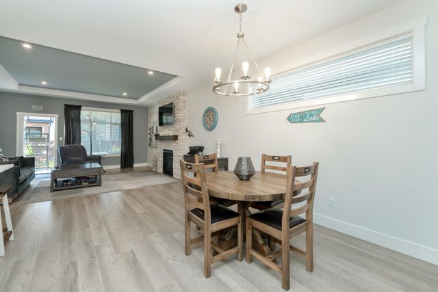 2fec7b0963447d0783313058f5de01ac338871c1 at 18 - 628 Mccombs Drive