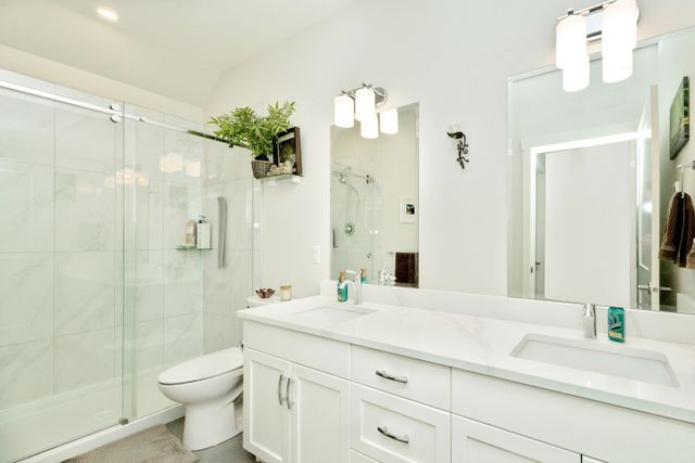 3045fbd2dfafd6cf8c96dd9358325bae26645ca6 at 18 - 628 Mccombs Drive