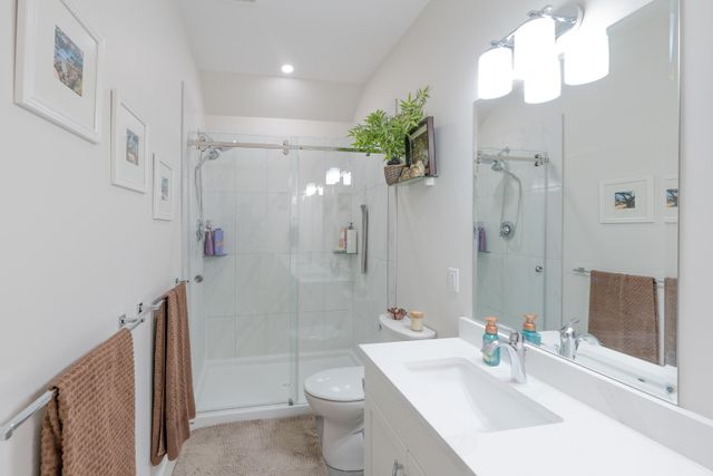 6ae4e248280431cad4c37033d7700d7bf67ef1c6 at 18 - 628 Mccombs Drive