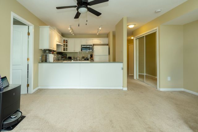 03d5ed099945b99f571cdb94297399121164dd4e at 404 - 328 Esplanade Avenue