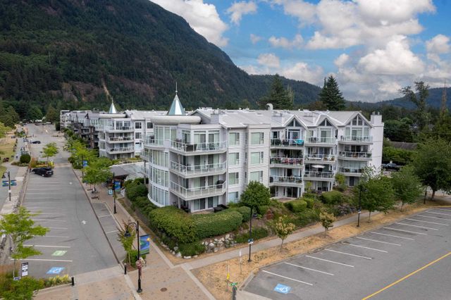 4cb91514d15def14f89caf4da3d99df0239d5c0d at 404 - 328 Esplanade Avenue