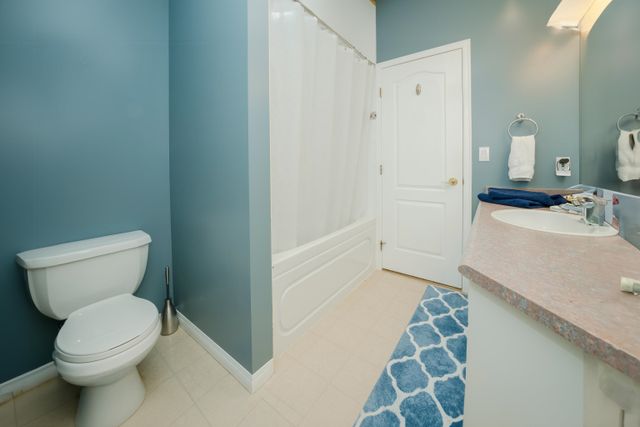 661e4c09e942f9e3aad9ae734124da00cca1befe at 404 - 328 Esplanade Avenue 661e4c09e942f9e3aad9ae734124da00cca1befe at 404 - 328 Esplanade Avenue