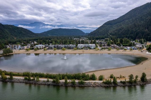 b865f92fb8ce2896fdf71ae8d46a06d11cd60366 at 404 - 328 Esplanade Avenue b865f92fb8ce2896fdf71ae8d46a06d11cd60366 at 404 - 328 Esplanade Avenue