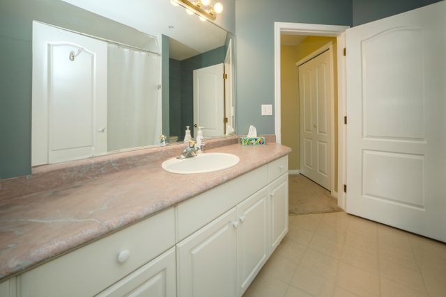 bfe2dda5bacb811238c840f64ee83add74f3eb4a at 404 - 328 Esplanade Avenue bfe2dda5bacb811238c840f64ee83add74f3eb4a at 404 - 328 Esplanade Avenue