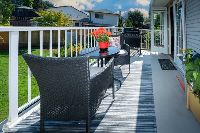 44dfd8b42babfe5352a9fb18a010af91dd93b726 at 11684 202a Street 44dfd8b42babfe5352a9fb18a010af91dd93b726 at 11684 202a Street