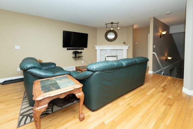 baf575dbf64221670873987292e0a41a606719ae at 23630 108 Loop, Maple Ridge