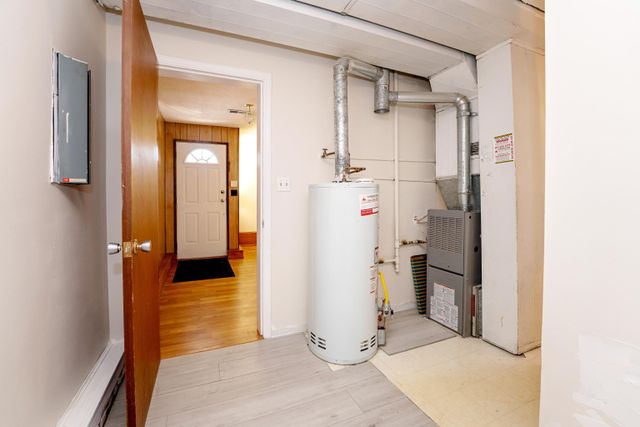 31a4d950428217c16ca10b4ddb29b3ff96366fd4 at 21823 Mountain View Crescent, Maple Ridge