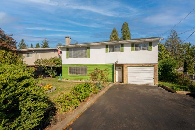 90650dd07bac8d5c27dbbe8e6146a3b236e5593c at 21823 Mountain View Crescent, Maple Ridge