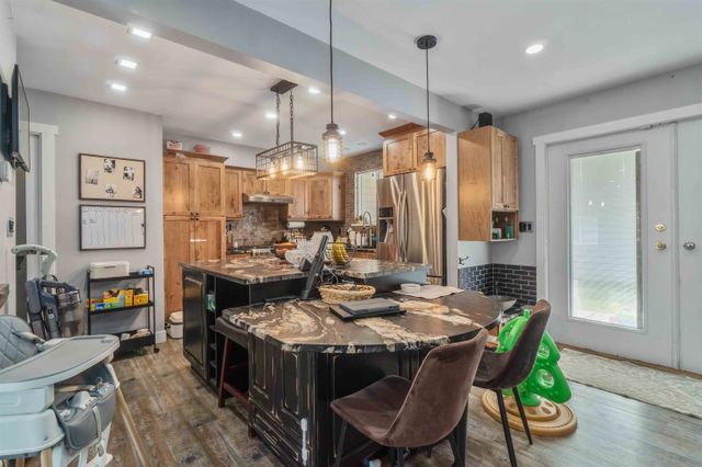 3631-flint-street-glenwood-pq-port-coquitlam-08 at 3631 Flint Street, Glenwood PQ, Port Coquitlam