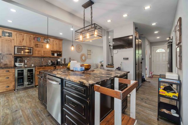 3631-flint-street-glenwood-pq-port-coquitlam-11 at 3631 Flint Street, Glenwood PQ, Port Coquitlam