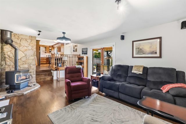 22108-kerry-crescent-west-central-maple-ridge-17 at 22108 Kerry Crescent, West Central, Maple Ridge