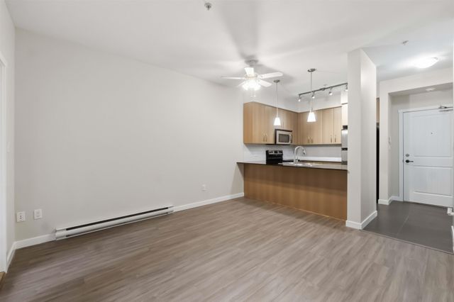 22290-north-avenue-west-central-maple-ridge-15 at 109 - 22290 North Avenue, West Central, Maple Ridge