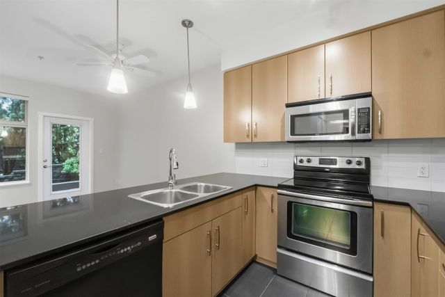 22290-north-avenue-west-central-maple-ridge-17 at 109 - 22290 North Avenue, West Central, Maple Ridge