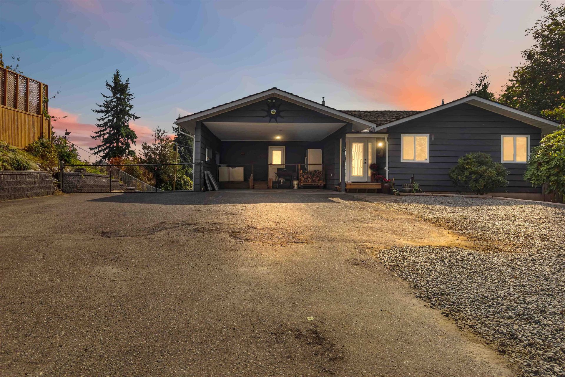 33017 14th Avenue, Mission BC, Mission photo number 1