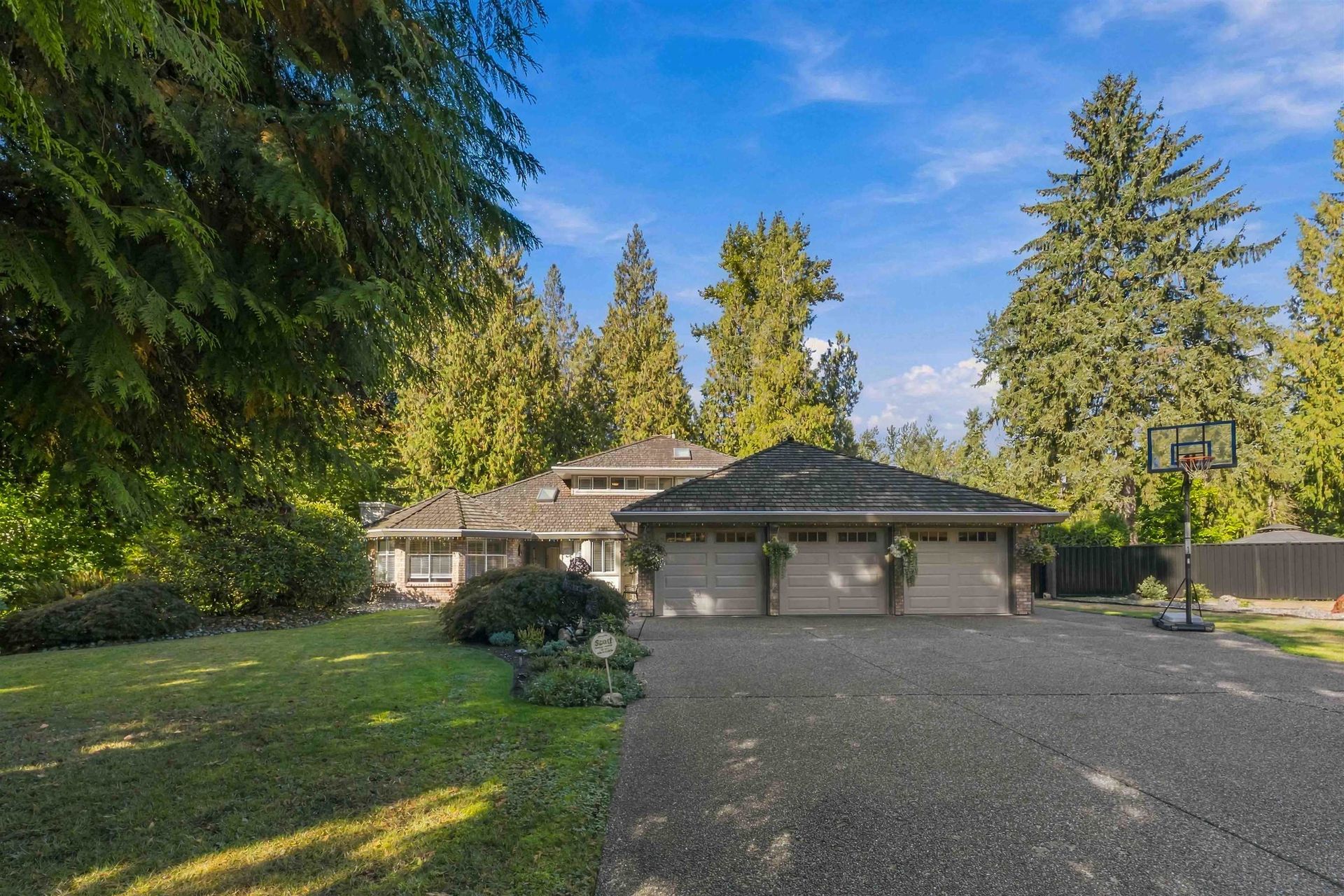 11 - 23100 129 Avenue, East Central, Maple Ridge photo number 1