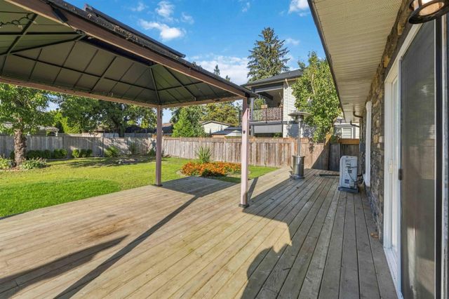 20225-lorne-avenue-southwest-maple-ridge-maple-ridge-28 at 20225 Lorne Avenue, Southwest Maple Ridge, Maple Ridge