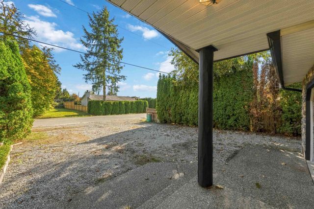20225-lorne-avenue-southwest-maple-ridge-maple-ridge-39 at 20225 Lorne Avenue, Southwest Maple Ridge, Maple Ridge