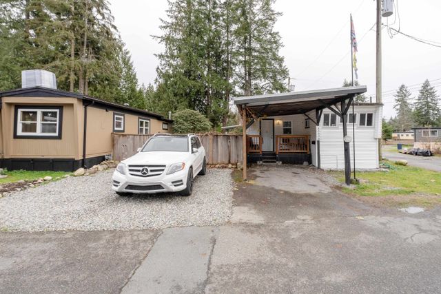 23252-calvin-crescent-east-central-maple-ridge-02 at 23252 Calvin Crescent, East Central, Maple Ridge