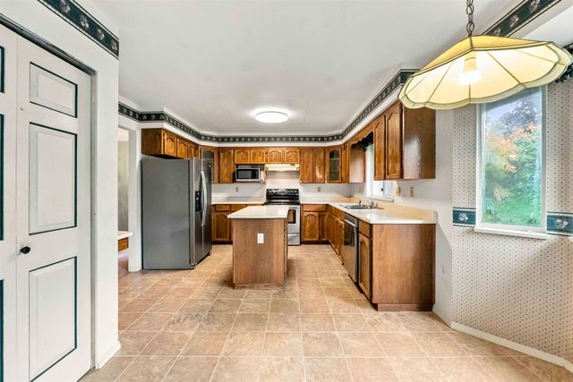 953-captain-court-citadel-pq-port-coquitlam-13 at 953 Captain Court, Citadel PQ, Port Coquitlam
