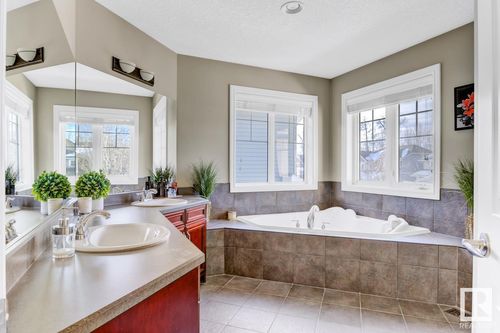 210-street-nw-the-hamptons-edmon at 5007 - 210 Street, The Hamptons, Edmonton