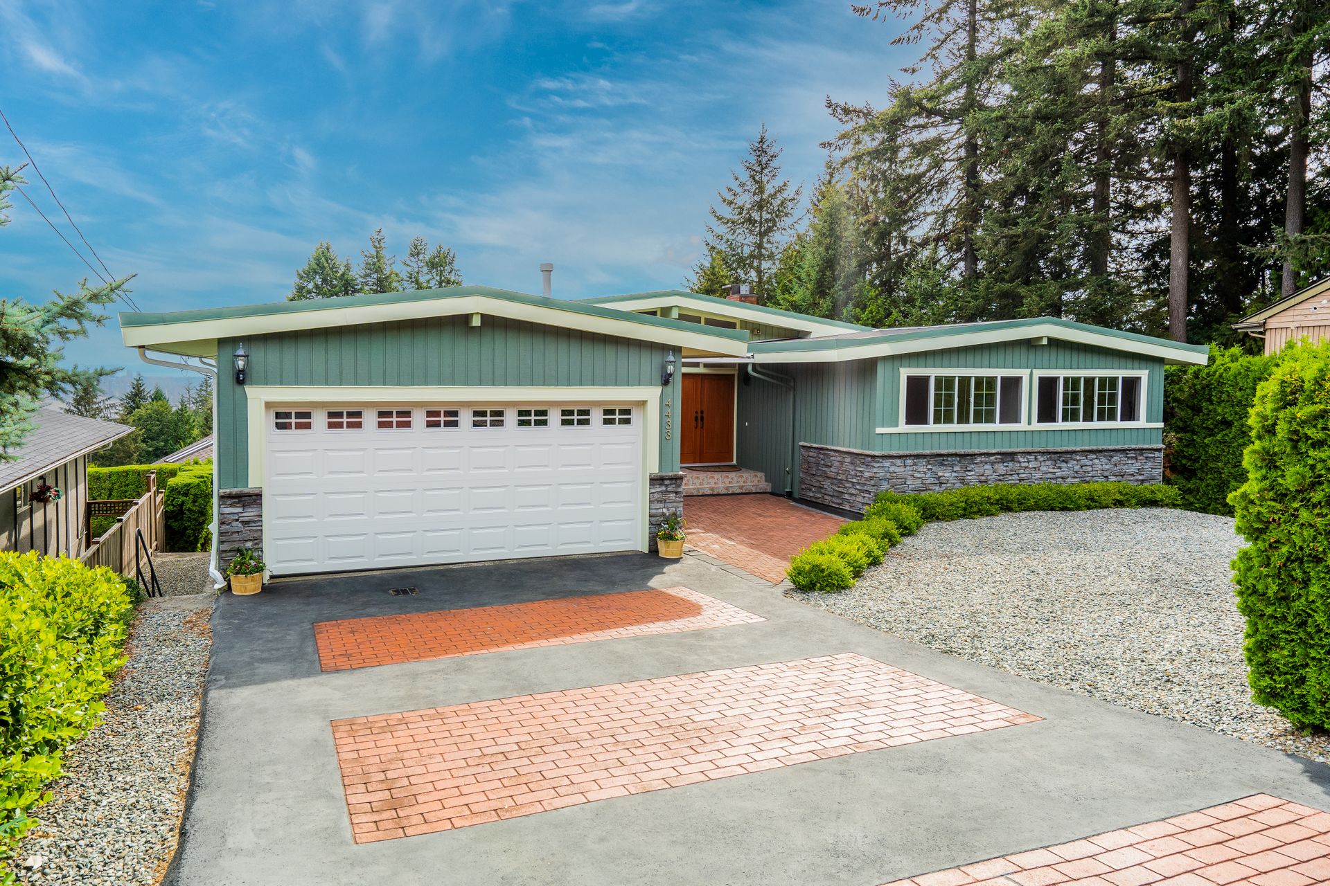 4433-starlight-way-north-vancouver-3 at 4433 Starlight Way, Upper Delbrook, North Vancouver 4433-starlight-way-north-vancouver-3 at 4433 Starlight Way, Upper Delbrook, North Vancouver