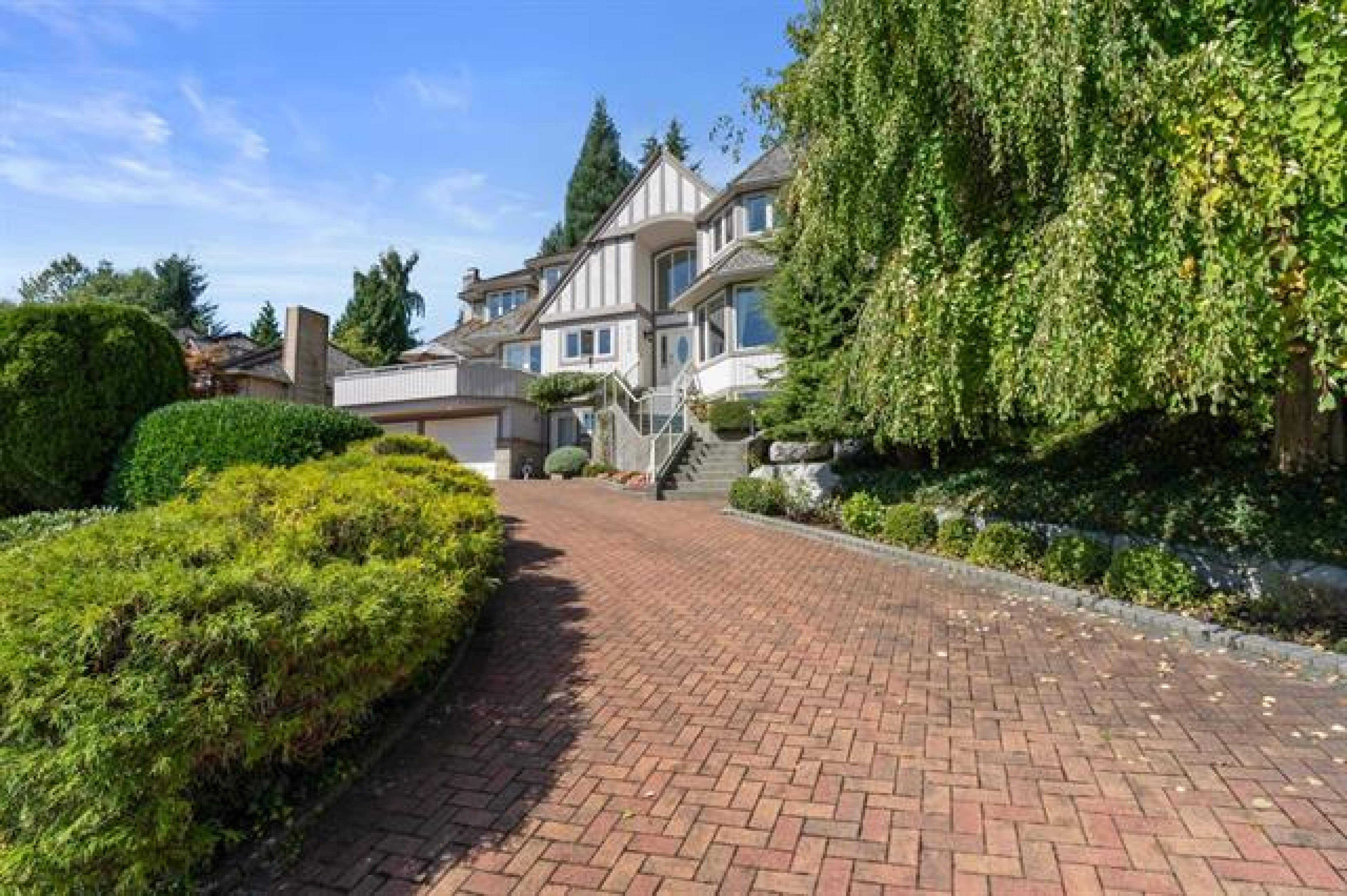 4153 Quarry Court, Braemar, North Vancouver 2