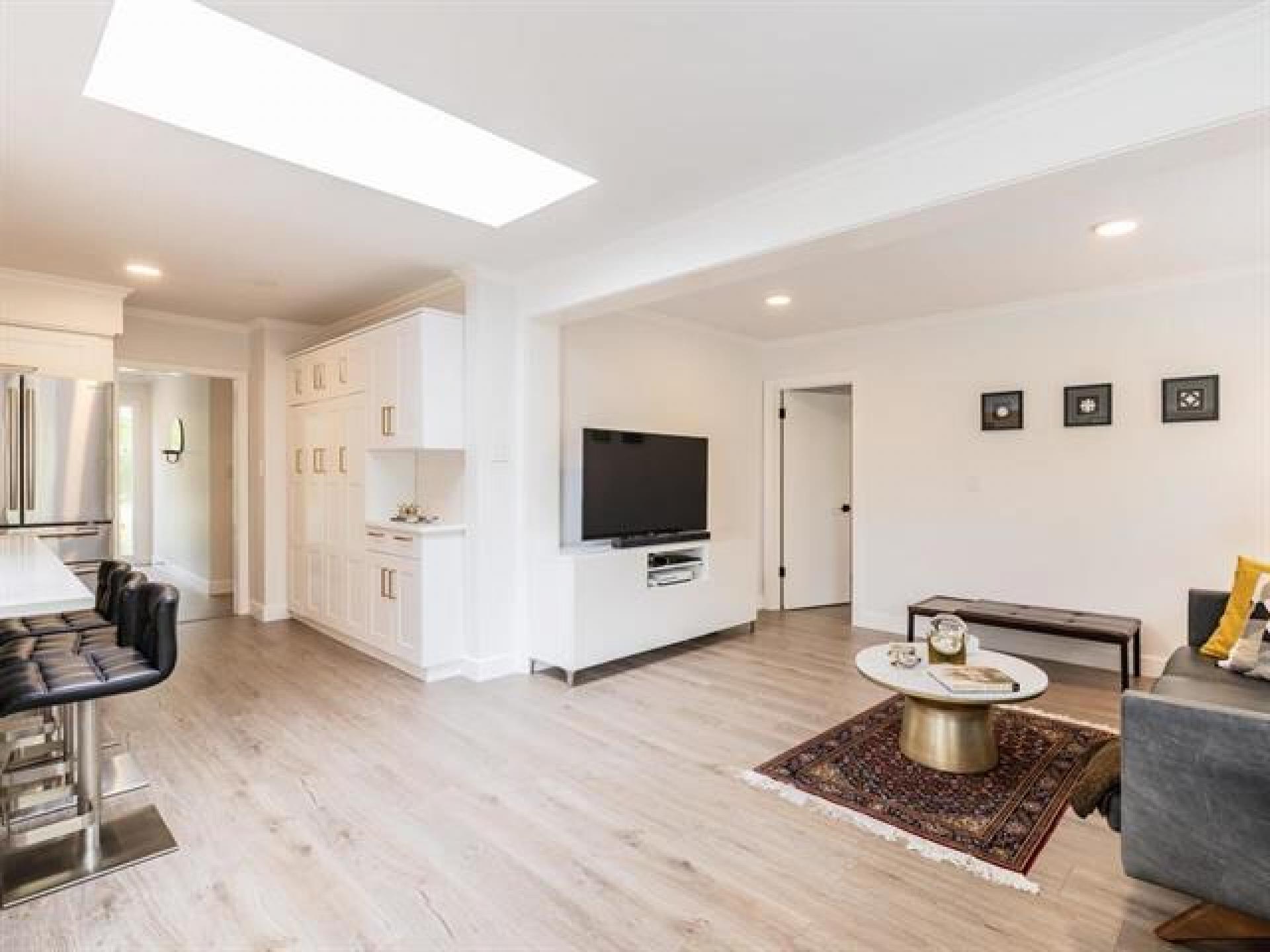 2551 Belloc, Braemar, North Vancouver 2