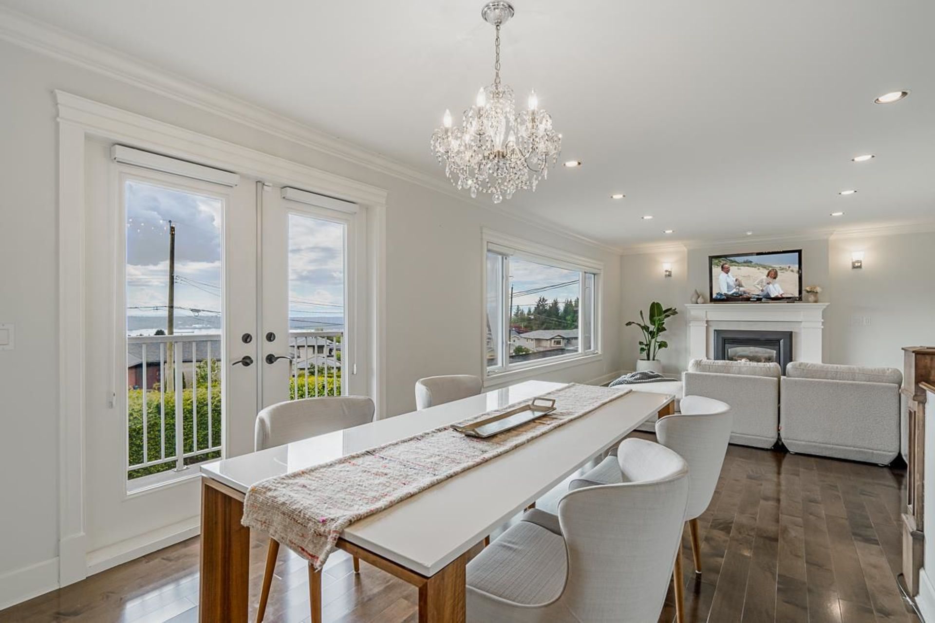 466-hermosa-avenue-upper-delbrook-north-vancouver-05 at 466 Hermosa Avenue, Upper Delbrook, North Vancouver 466-hermosa-avenue-upper-delbrook-north-vancouver-05 at 466 Hermosa Avenue, Upper Delbrook, North Vancouver