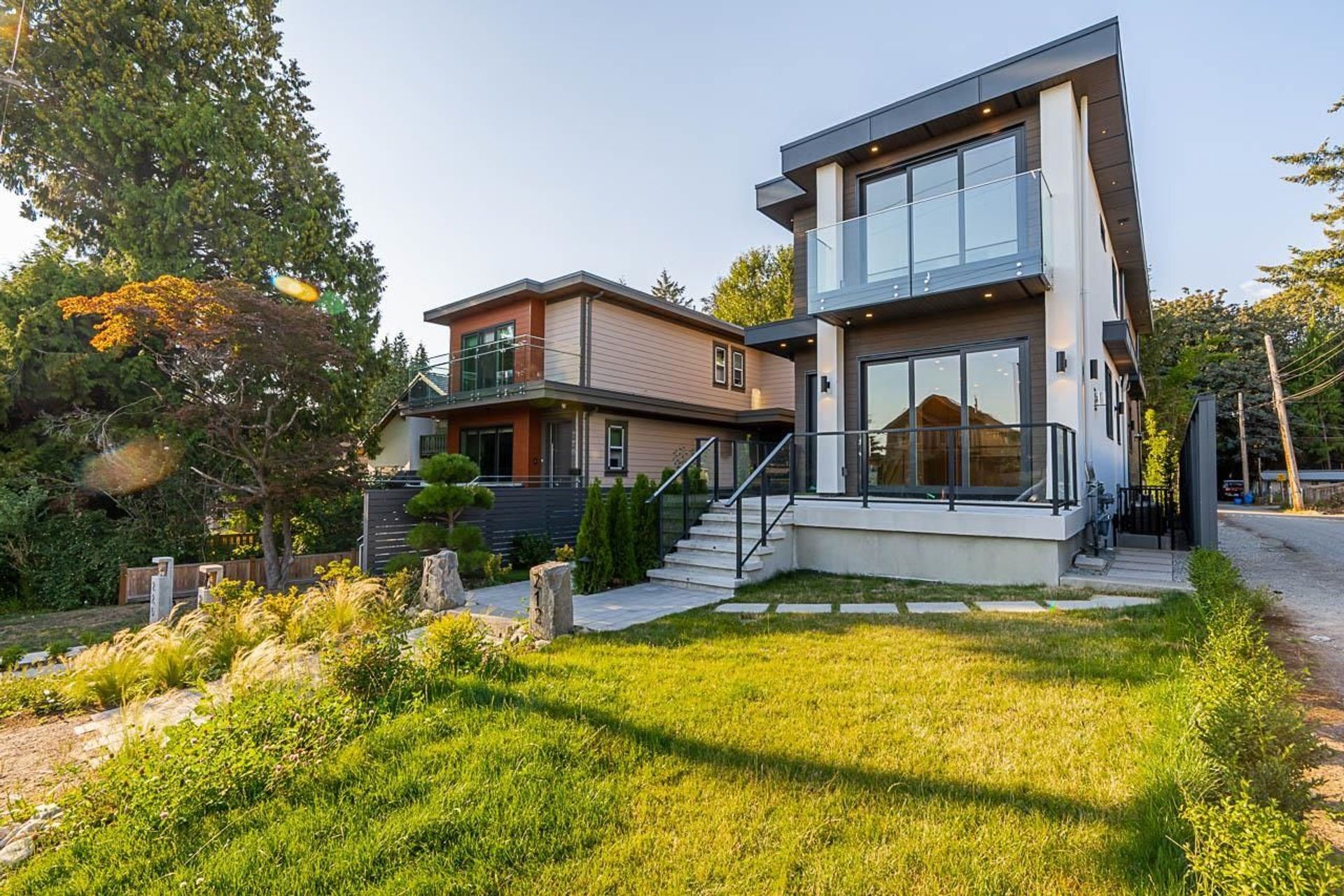 212-w-19th-street-central-lonsdale-north-vancouver-02 at 212 W 19th Street, Central Lonsdale, North Vancouver