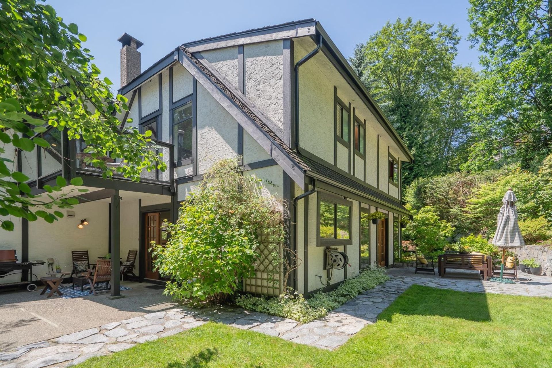 874-wellington-drive-princess-park-north-vancouver-18 at 874 Wellington Drive, Princess Park, North Vancouver 874-wellington-drive-princess-park-north-vancouver-18 at 874 Wellington Drive, Princess Park, North Vancouver