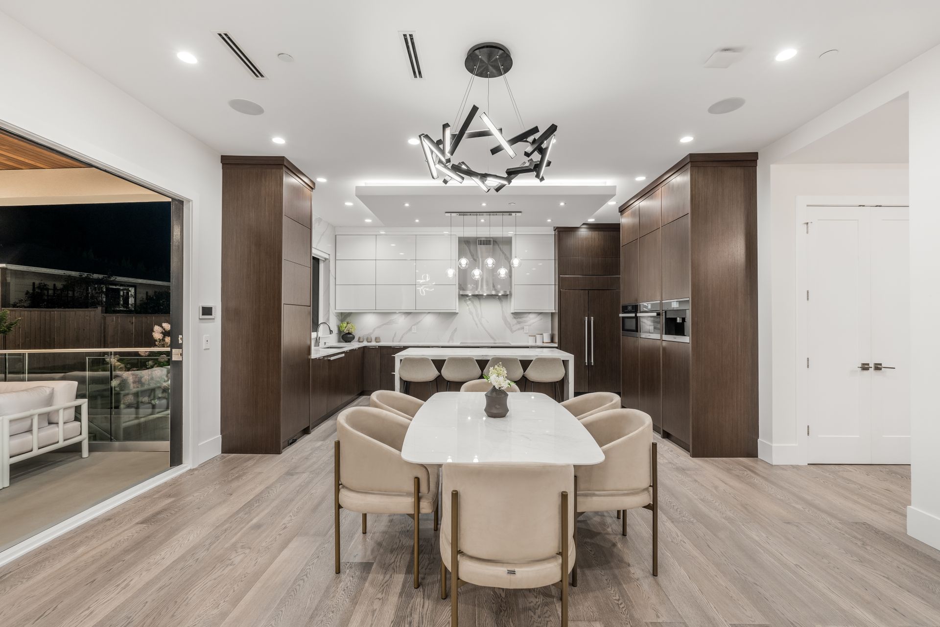 1385-kings-avenue-west-vancouver-11 at 1385 Kings Avenue, Ambleside, West Vancouver 1385-kings-avenue-west-vancouver-11 at 1385 Kings Avenue, Ambleside, West Vancouver