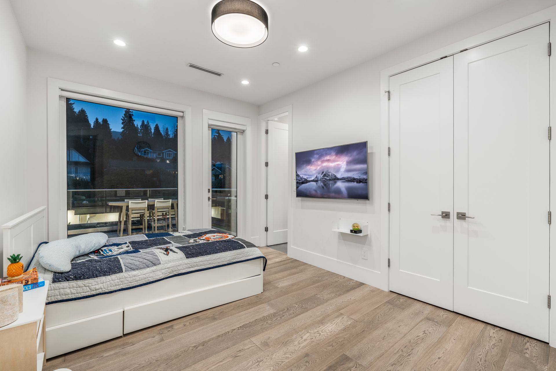 1385-kings-avenue-west-vancouver-26 at 1385 Kings Avenue, Ambleside, West Vancouver 1385-kings-avenue-west-vancouver-26 at 1385 Kings Avenue, Ambleside, West Vancouver