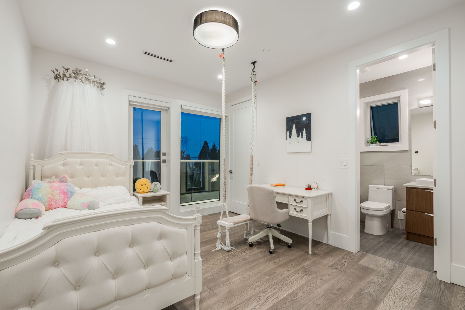 1385-kings-avenue-west-vancouver-28 at 1385 Kings Avenue, Ambleside, West Vancouver 1385-kings-avenue-west-vancouver-28 at 1385 Kings Avenue, Ambleside, West Vancouver