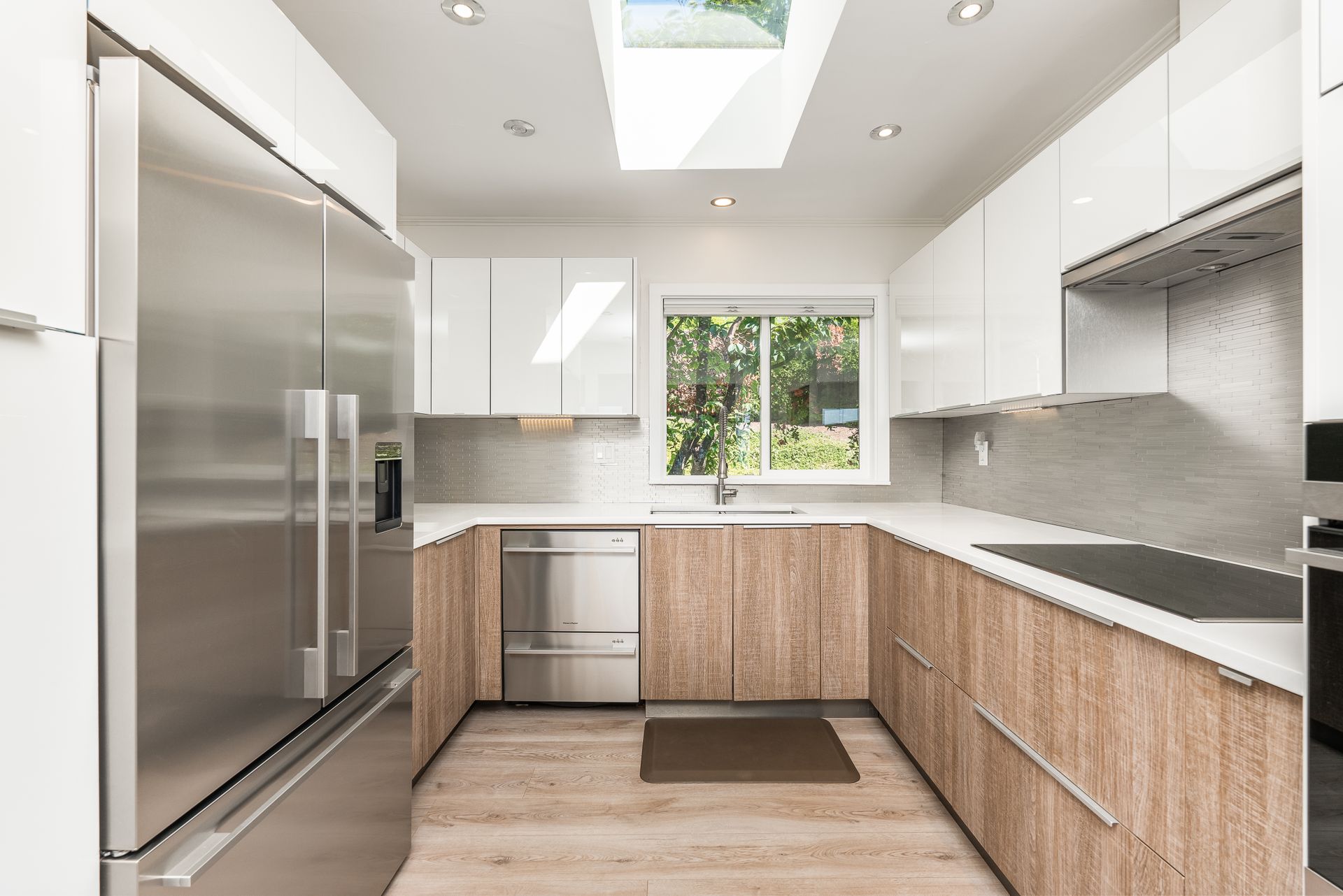 4593-skyline-drive-north-vancouver-14 at 4593 Skyline Drive, Canyon Heights NV, North Vancouver