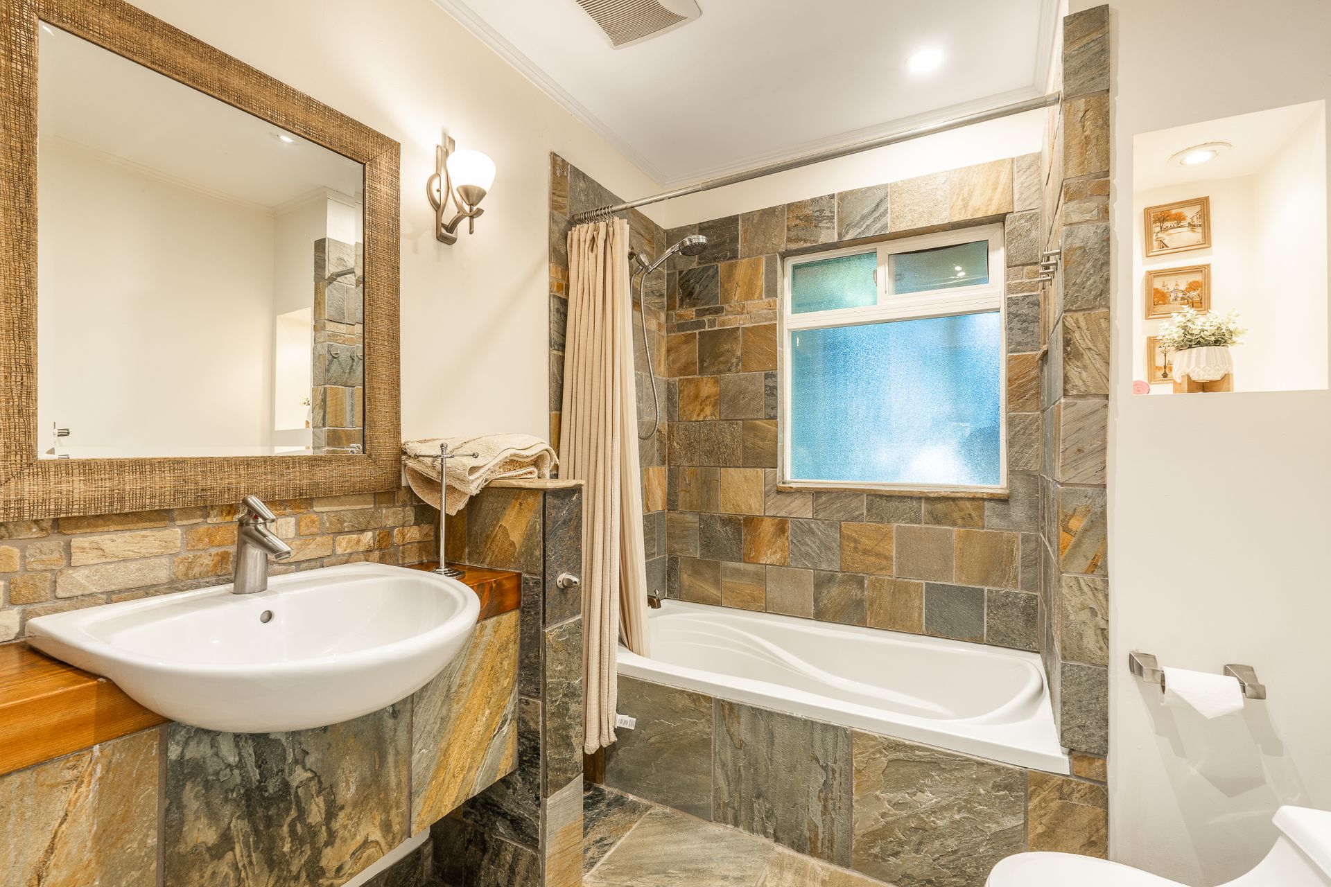 4593-skyline-drive-north-vancouver-23 at 4593 Skyline Drive, Canyon Heights NV, North Vancouver 4593-skyline-drive-north-vancouver-23 at 4593 Skyline Drive, Canyon Heights NV, North Vancouver