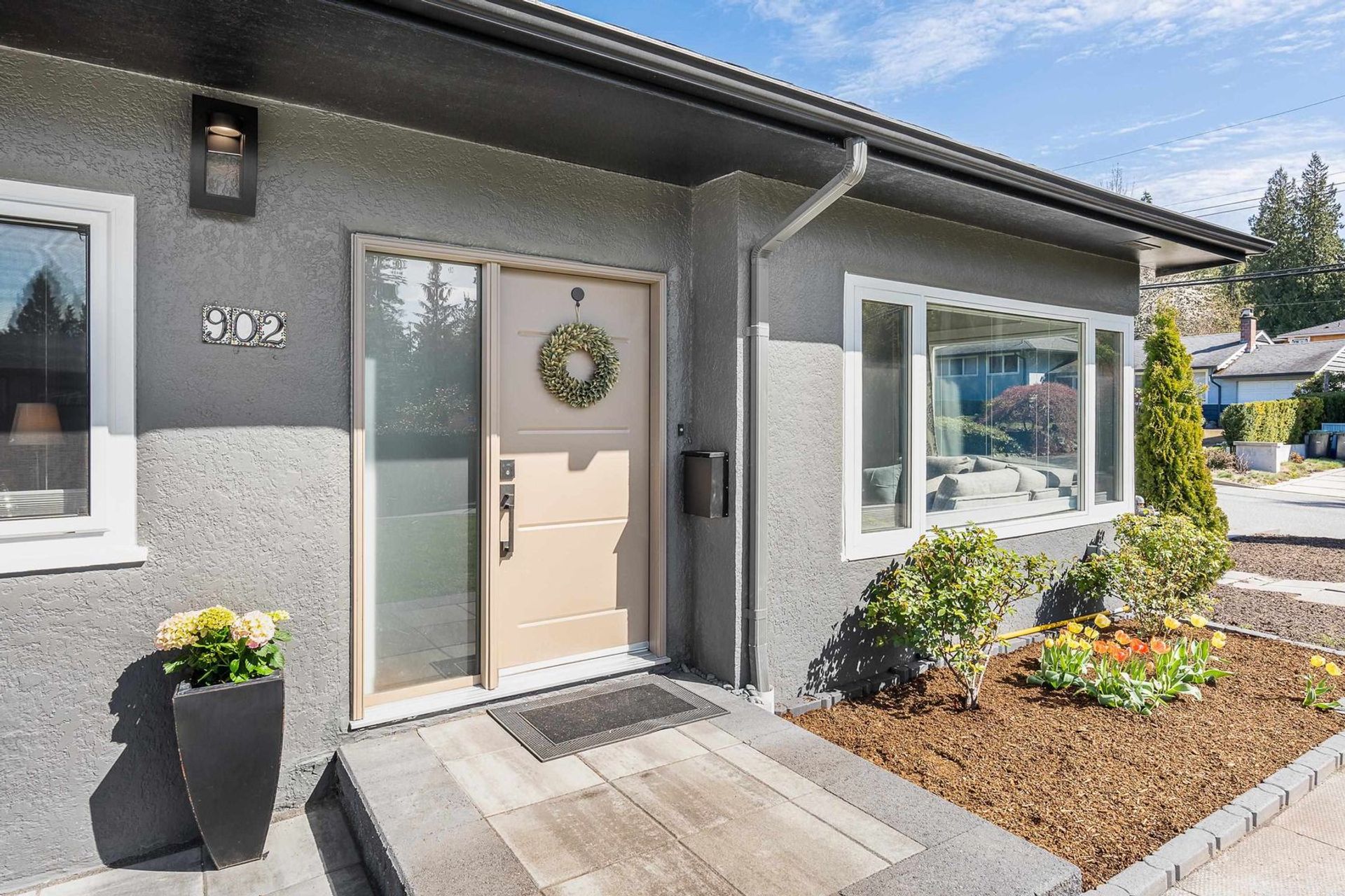 902 Wentworth Avenue, Forest Hills NV, North Vancouver 4