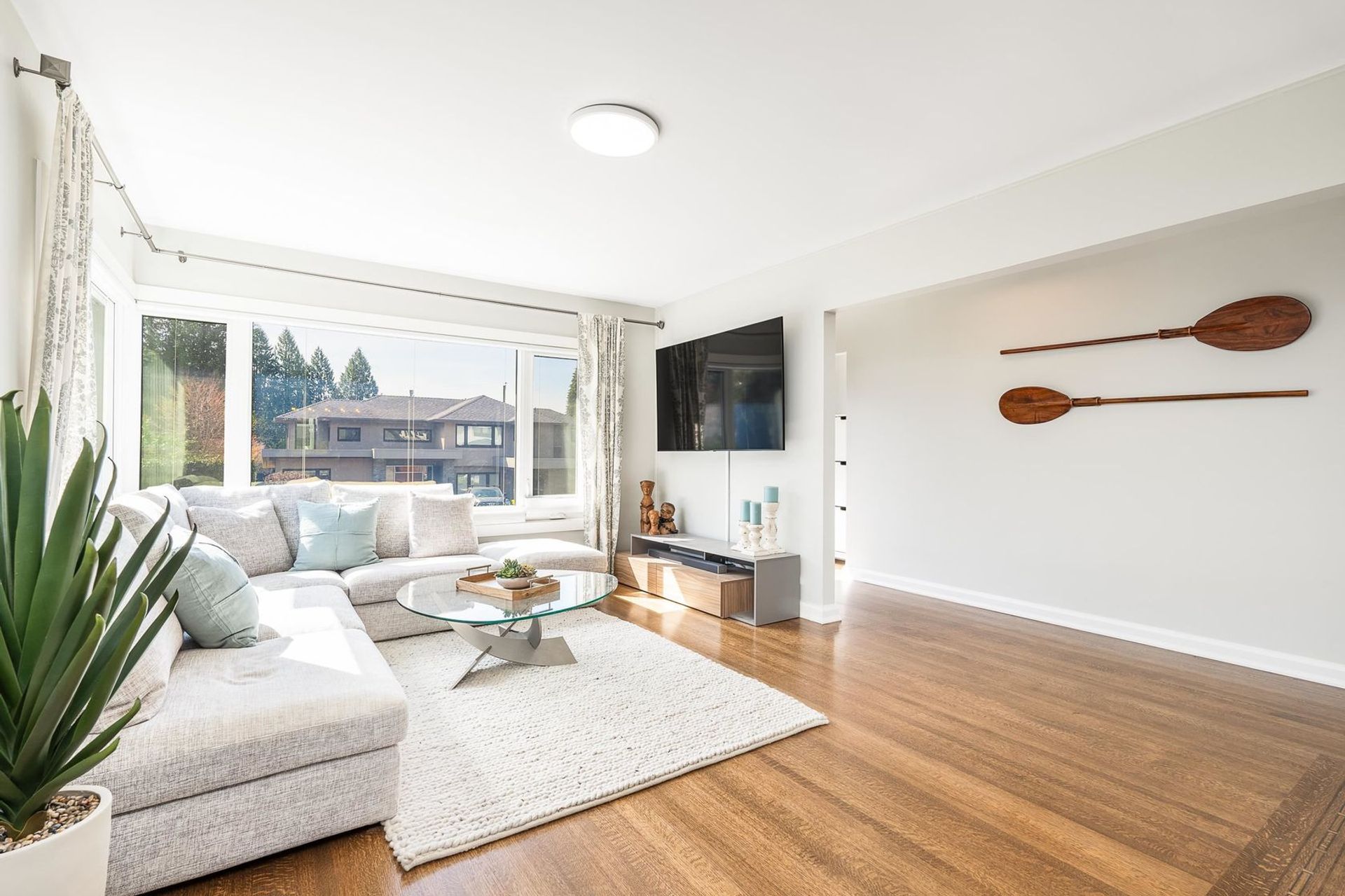 902-wentworth-avenue-forest-hills-nv-north-vancouver-05 at 902 Wentworth Avenue, Forest Hills NV, North Vancouver 902-wentworth-avenue-forest-hills-nv-north-vancouver-05 at 902 Wentworth Avenue, Forest Hills NV, North Vancouver