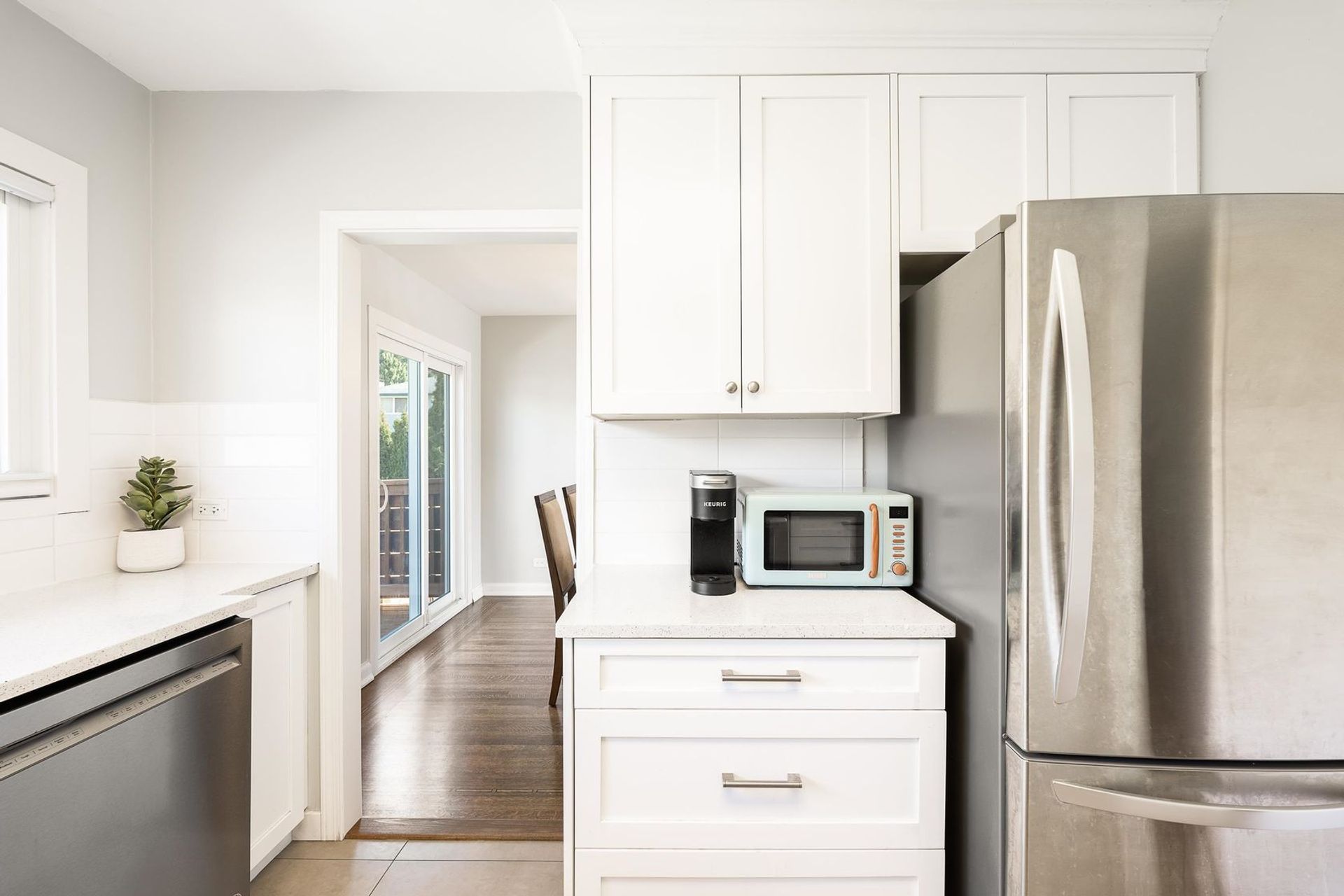 902-wentworth-avenue-forest-hills-nv-north-vancouver-08 at 902 Wentworth Avenue, Forest Hills NV, North Vancouver 902-wentworth-avenue-forest-hills-nv-north-vancouver-08 at 902 Wentworth Avenue, Forest Hills NV, North Vancouver