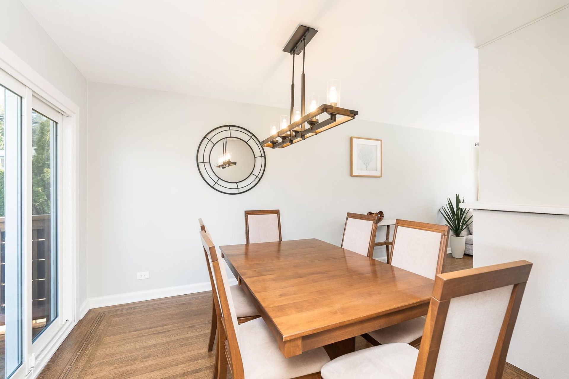 902-wentworth-avenue-forest-hills-nv-north-vancouver-09 at 902 Wentworth Avenue, Forest Hills NV, North Vancouver