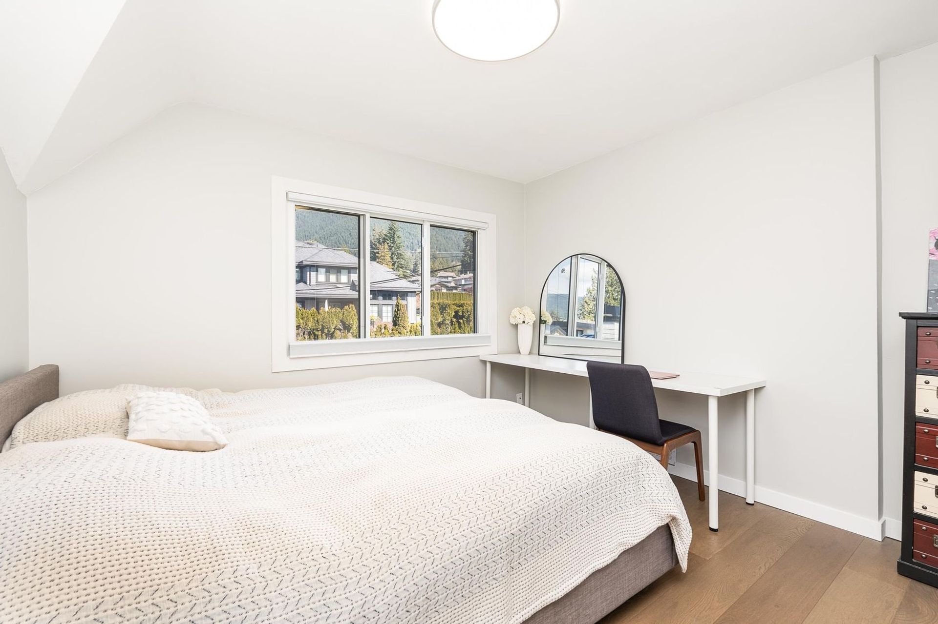 902-wentworth-avenue-forest-hills-nv-north-vancouver-12 at 902 Wentworth Avenue, Forest Hills NV, North Vancouver 902-wentworth-avenue-forest-hills-nv-north-vancouver-12 at 902 Wentworth Avenue, Forest Hills NV, North Vancouver