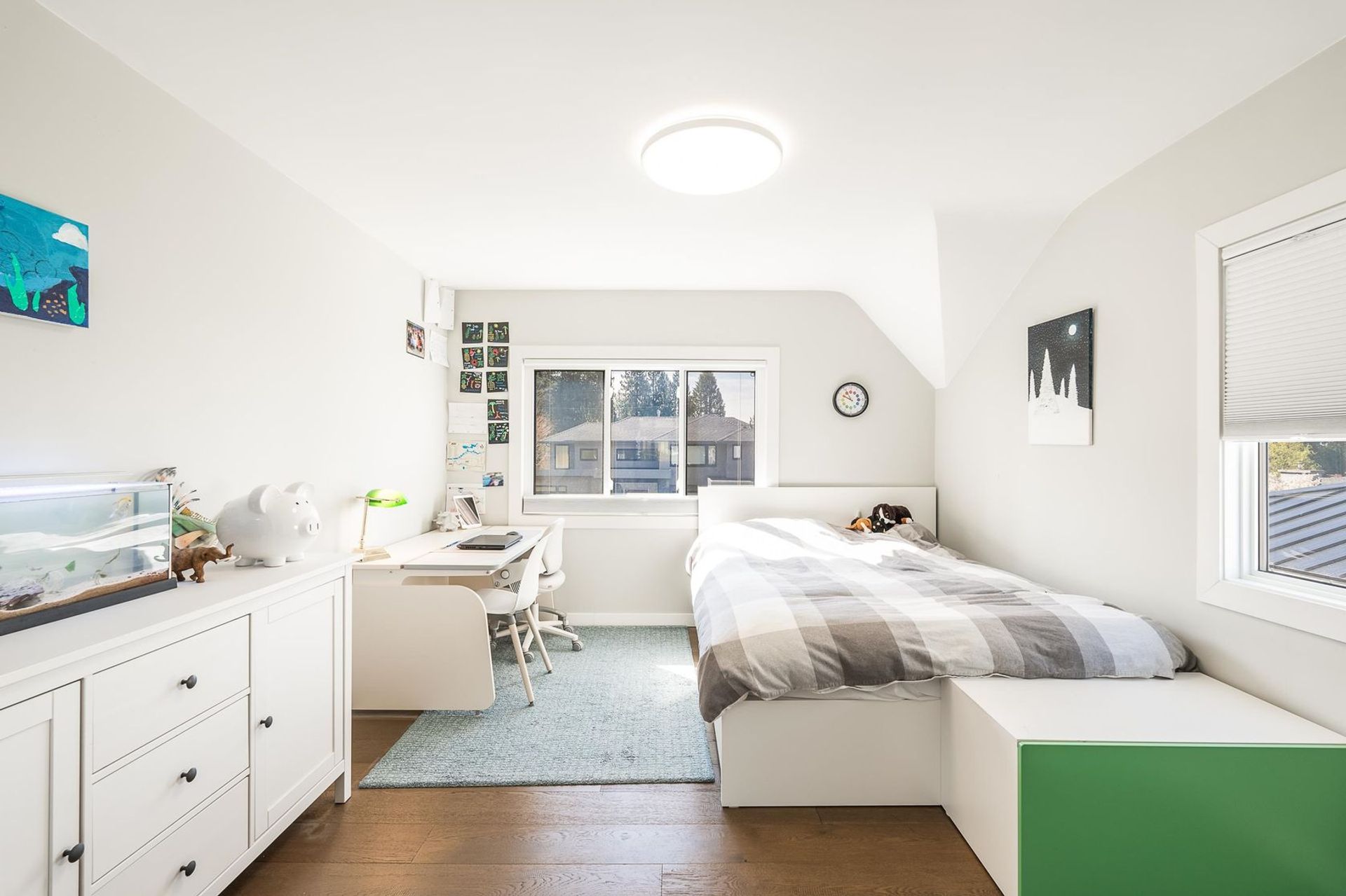 902-wentworth-avenue-forest-hills-nv-north-vancouver-13 at 902 Wentworth Avenue, Forest Hills NV, North Vancouver 902-wentworth-avenue-forest-hills-nv-north-vancouver-13 at 902 Wentworth Avenue, Forest Hills NV, North Vancouver