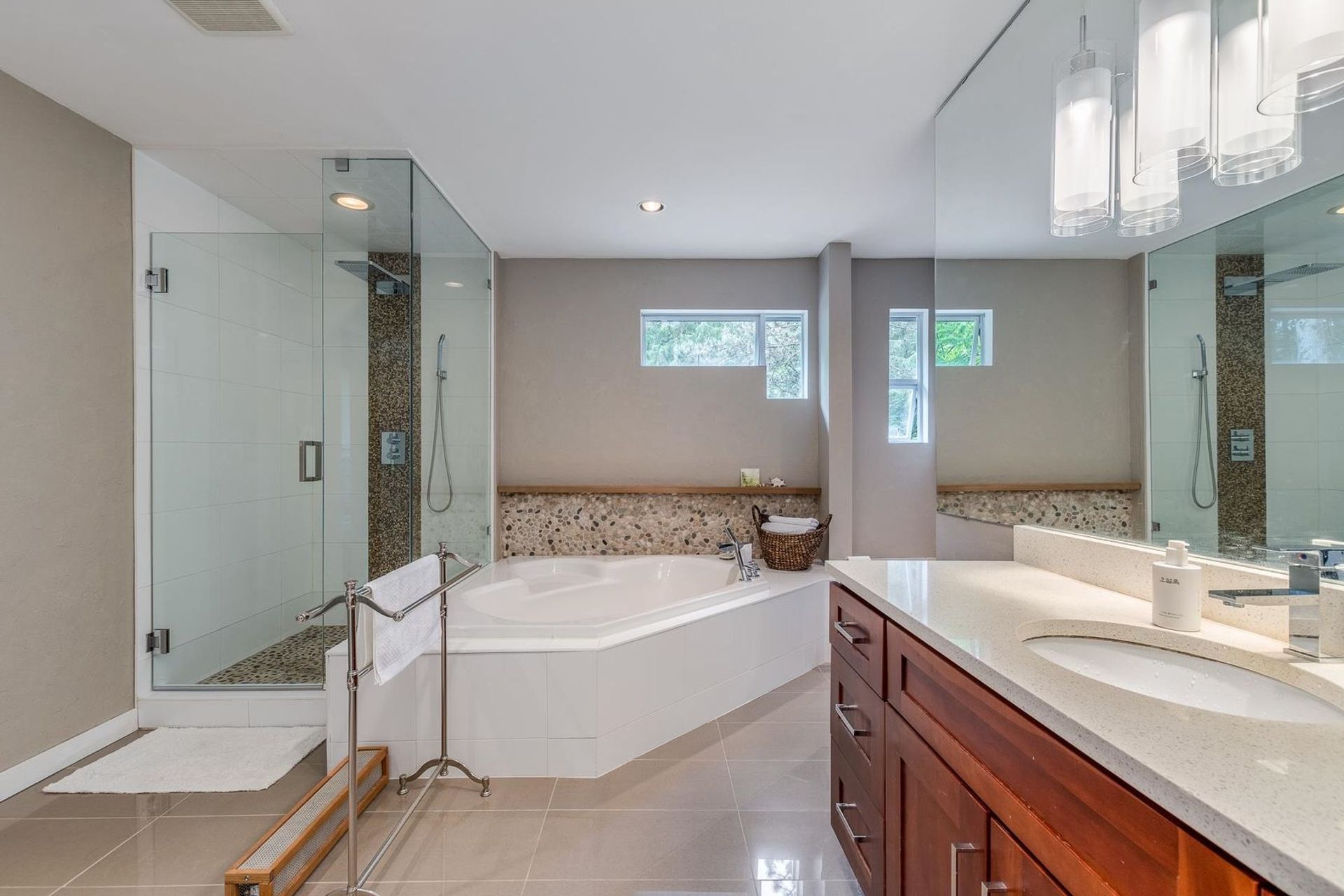 4049-capilano-park-road-canyon-heights-nv-north-vancouver-08 at 4049 Capilano Park Road, Canyon Heights NV, North Vancouver